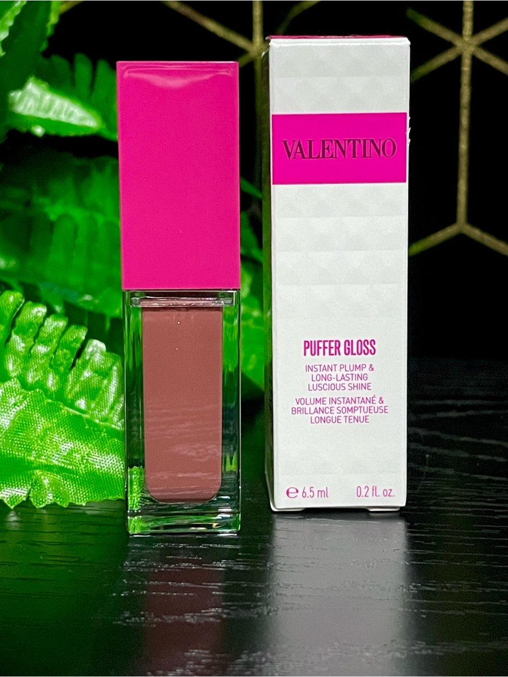 Valentino Puffer Complex™ Lip Plumper Gloss - Shade Warm Up - Picture 2 of 8